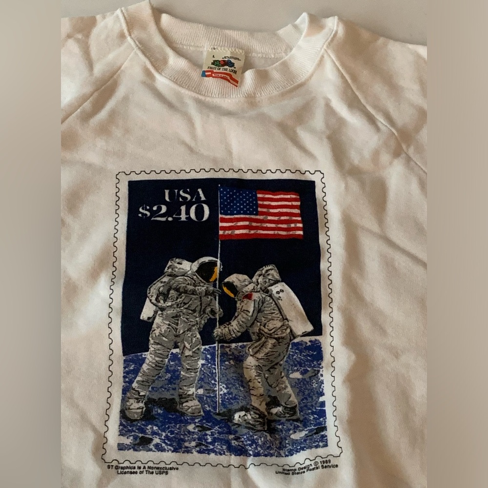 Vintage Astronauts Sweatshirt Postal Stamp Design Man on Moon 1989 Stamps L